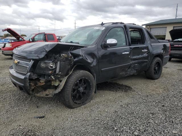  Salvage Chevrolet Avalanche