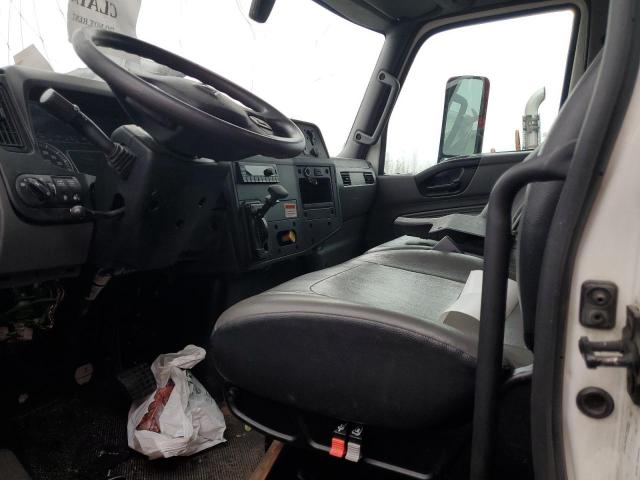 International Mv607 Image 2