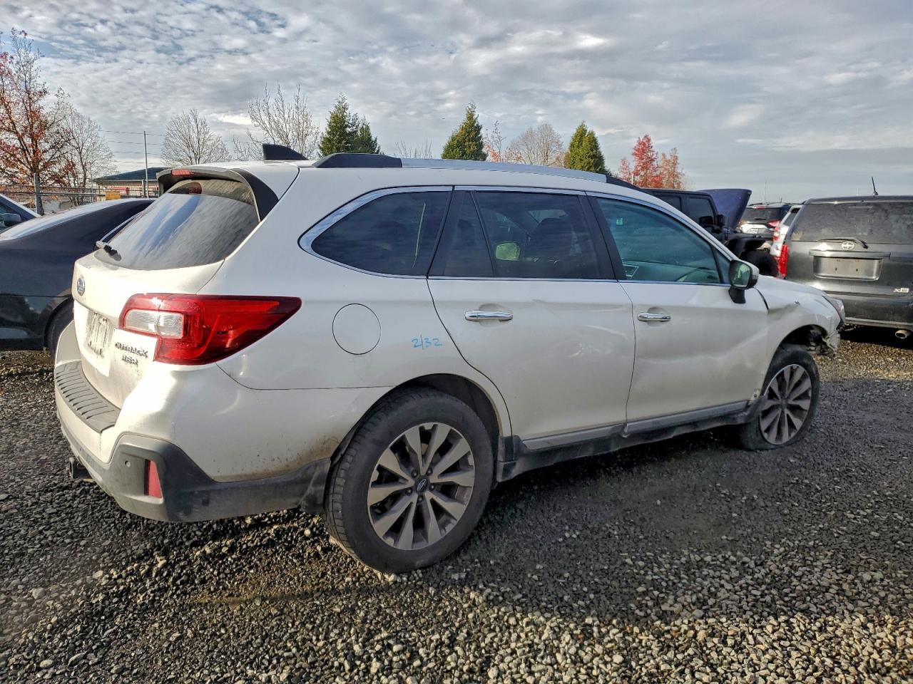 Subaru Outback Touring Image 5