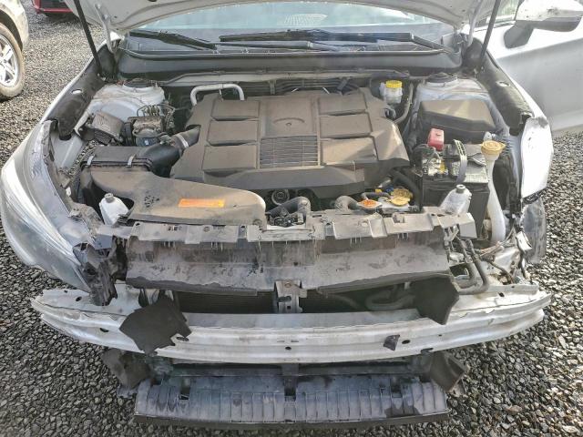 Subaru Outback Touring Image 12