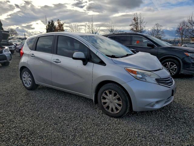 Nissan Versa S Image 9