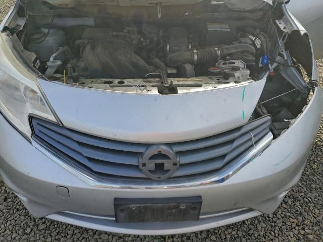 Nissan Versa S Image 7
