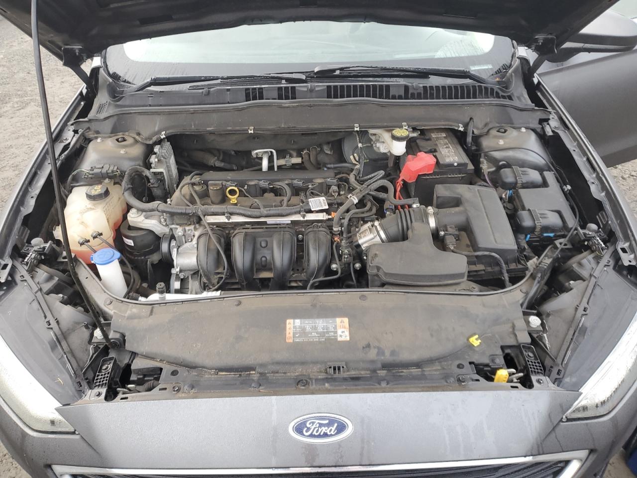 Ford Fusion S Image 9