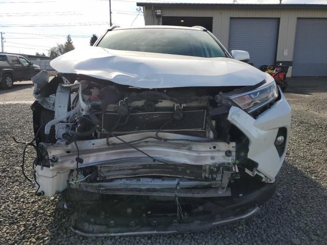 Toyota RAV4 Limited Image 13