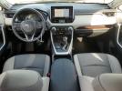 Toyota RAV4 Limited Image 5
