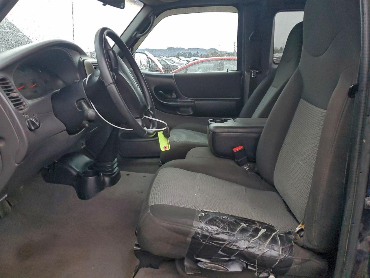 Ford Ranger Super Cab Image 2