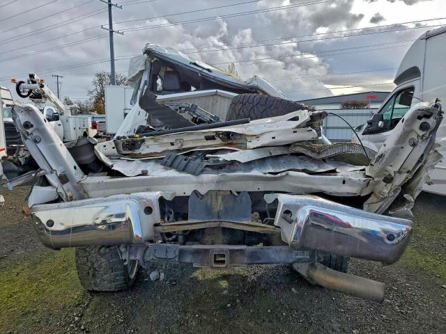 Ford F-350 Super Duty Image 11