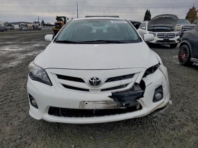 Toyota Corolla Base Image 6