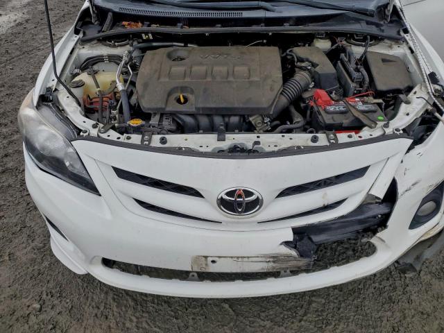 Toyota Corolla Base Image 5