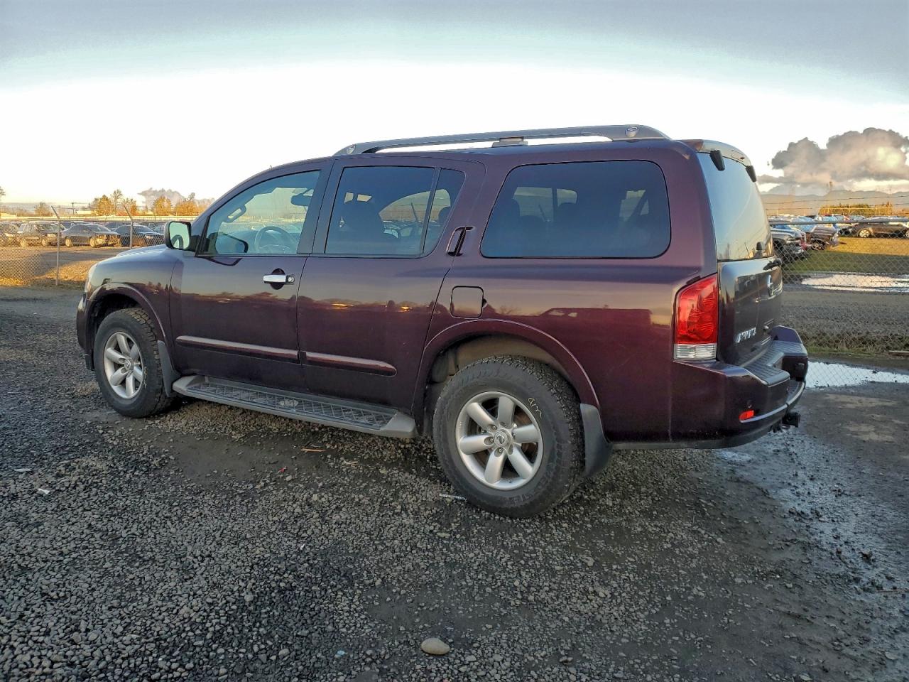 Nissan Armada Sv Image 3