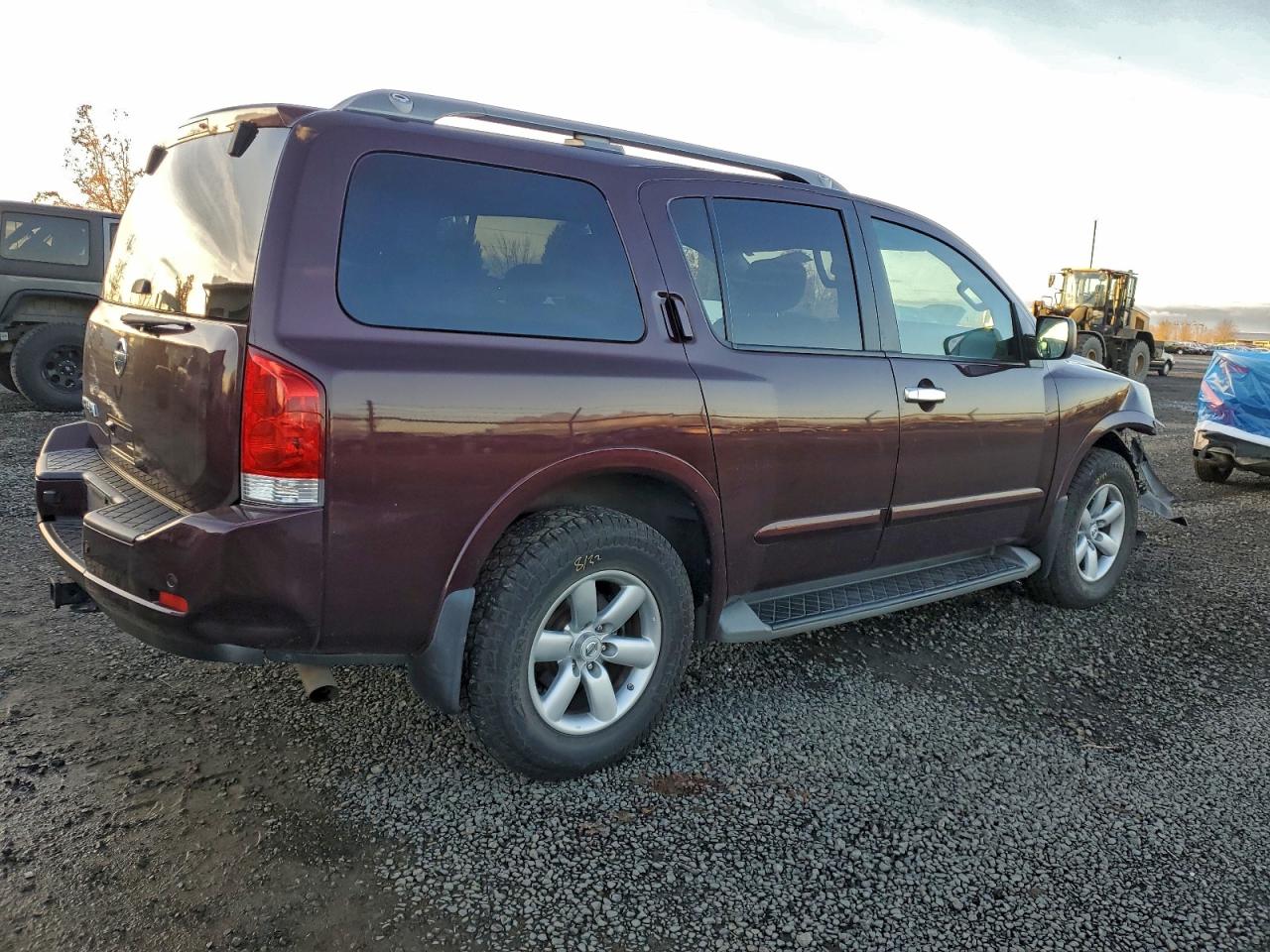 Nissan Armada Sv Image 4