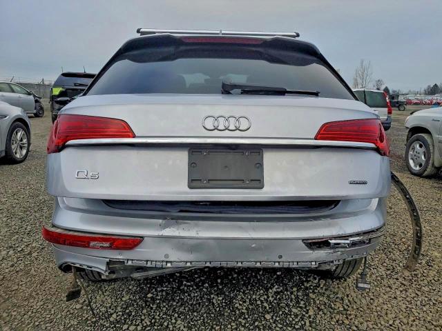 Audi Q5 Premium 45 Image 5