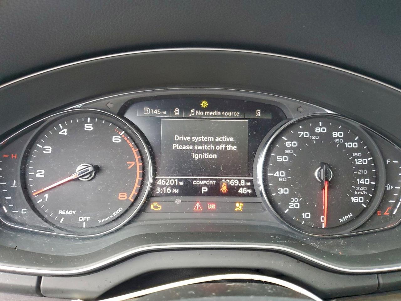 Audi Q5 Premium 45 Image 11