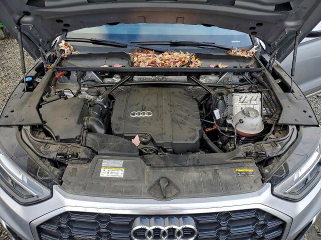 Audi Q5 Premium 45 Image 9