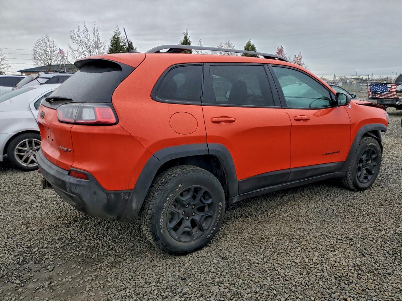 Jeep Cherokee Trailhawk Image 5