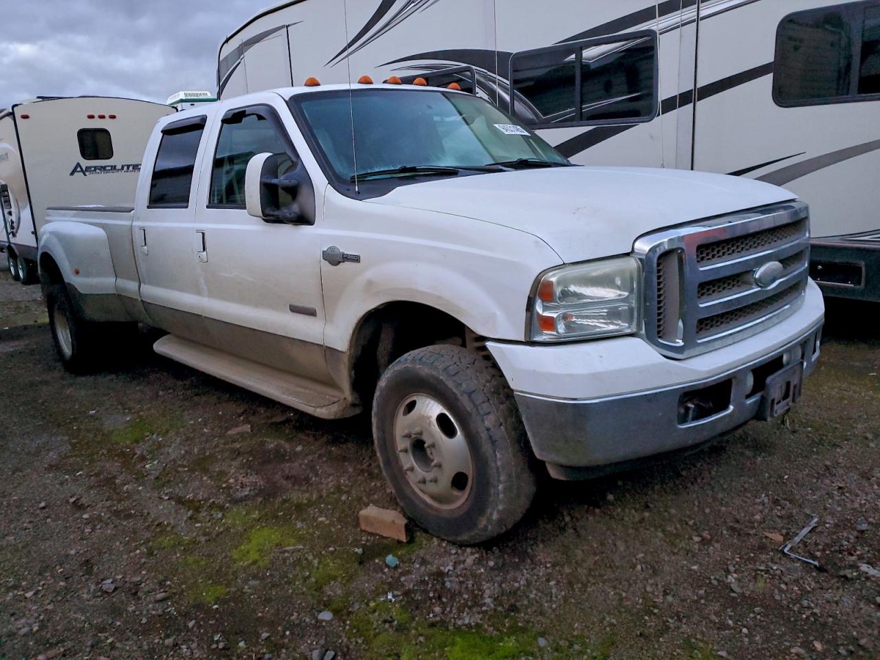 Ford F-350 Super Duty Image 3