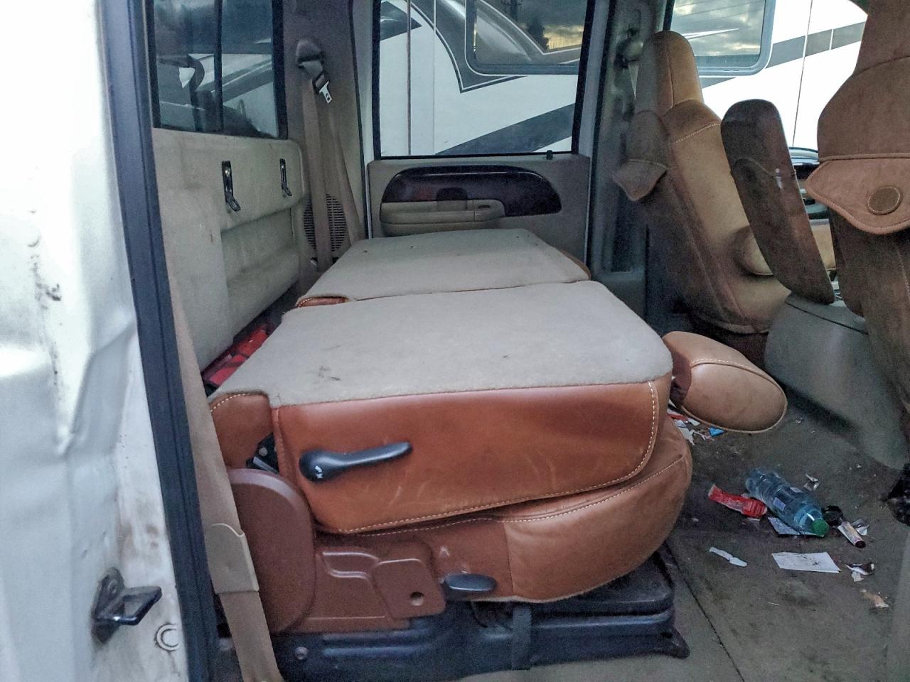 Ford F-350 Super Duty Image 6