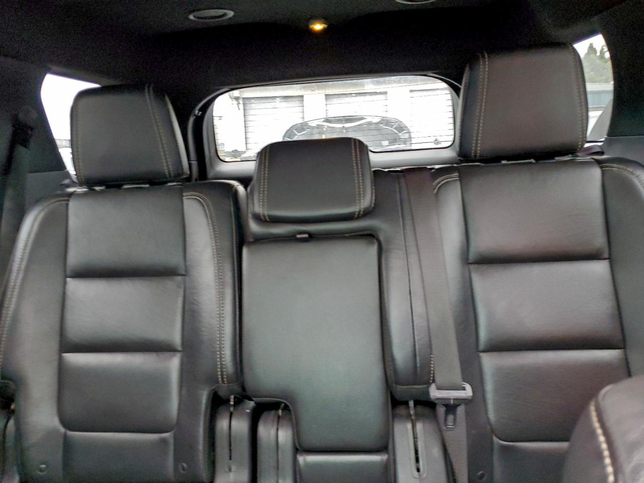 Ford Explorer Sport Image 11