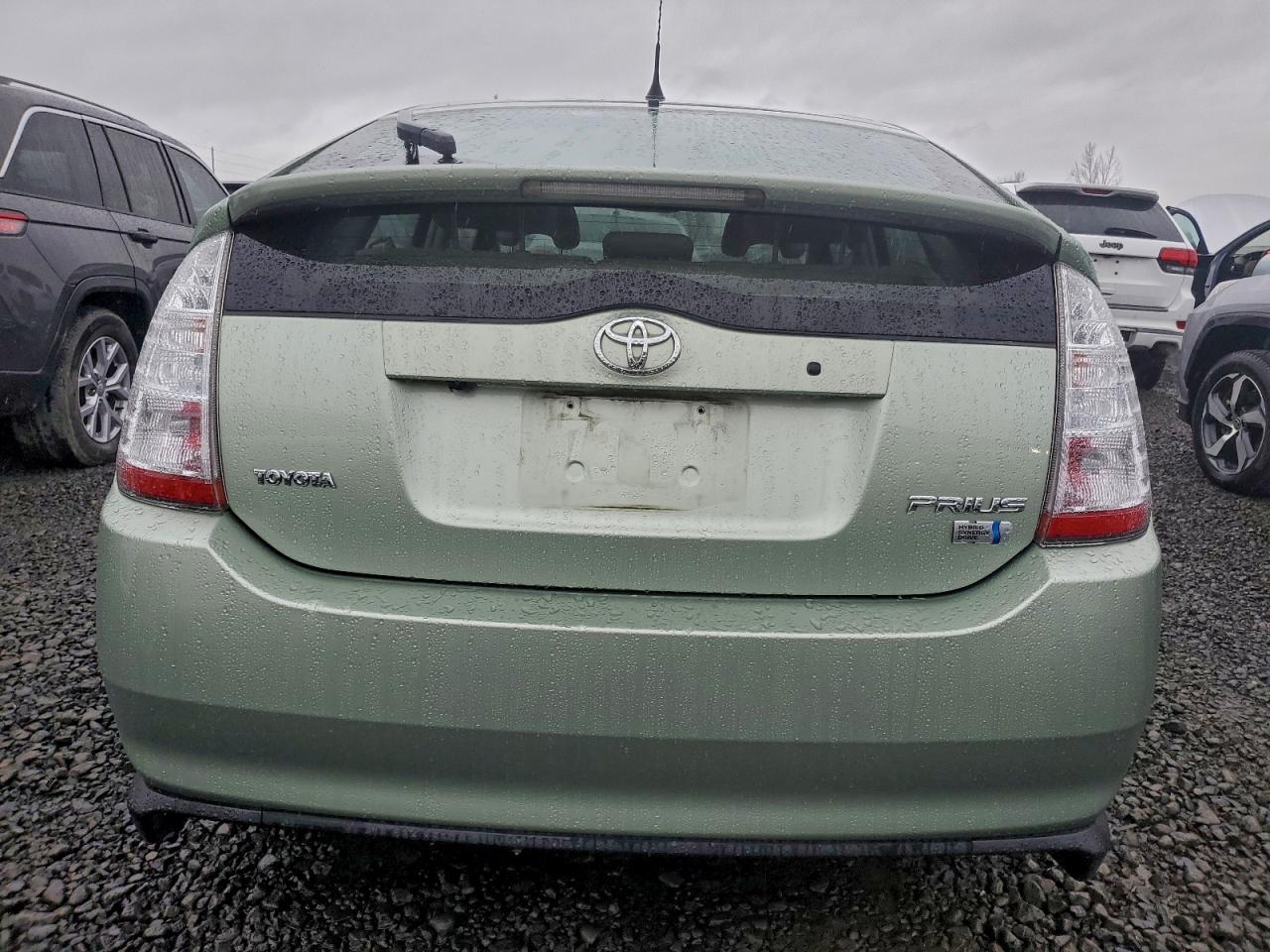 Toyota Prius Image 8
