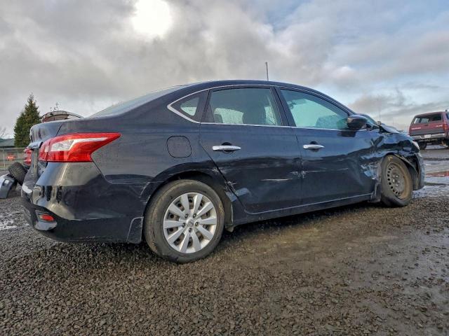 Nissan Sentra S Image 2