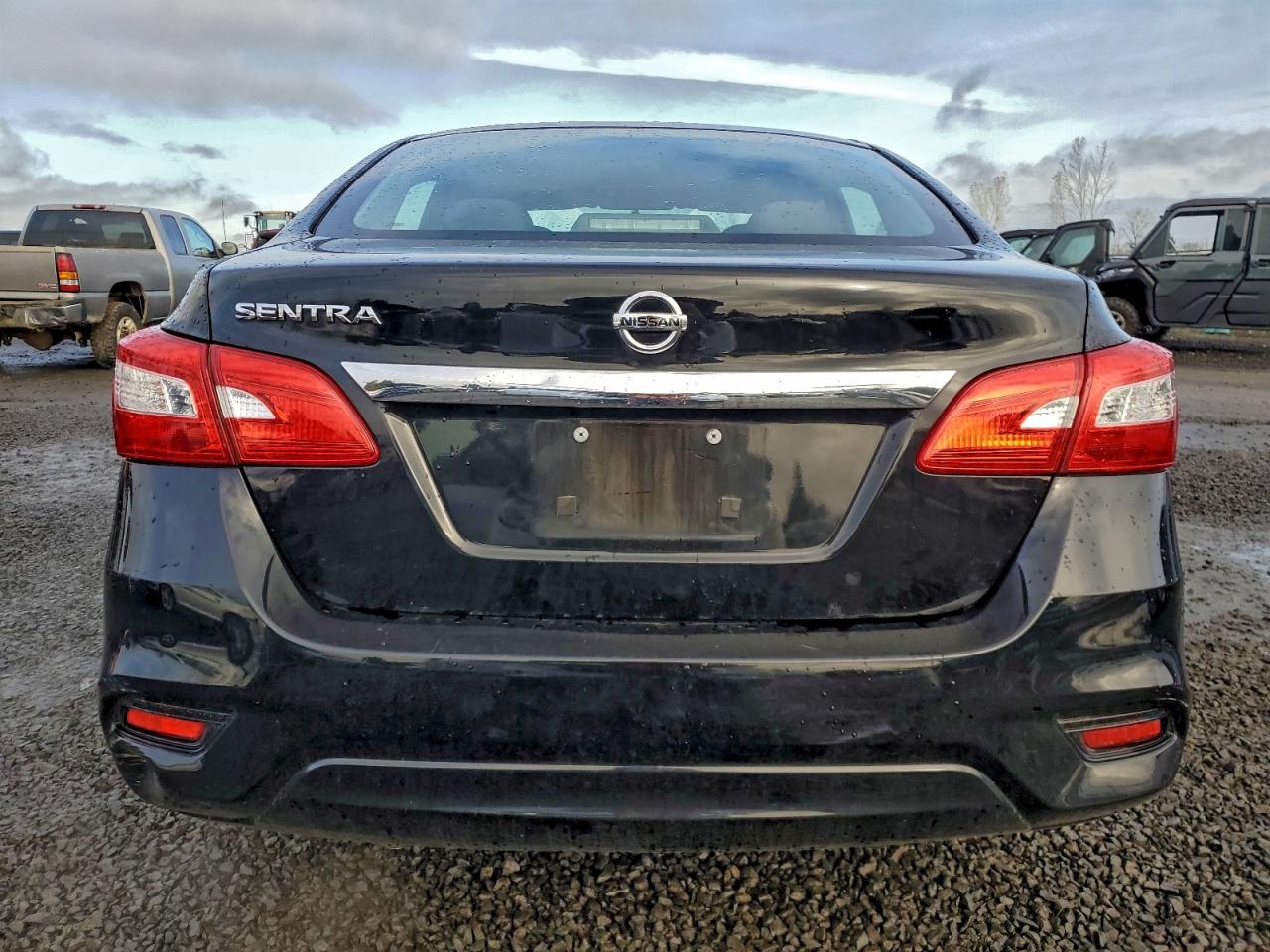 Nissan Sentra S Image 12