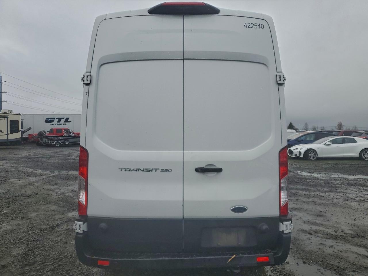 Ford Transit T-250 Image 9