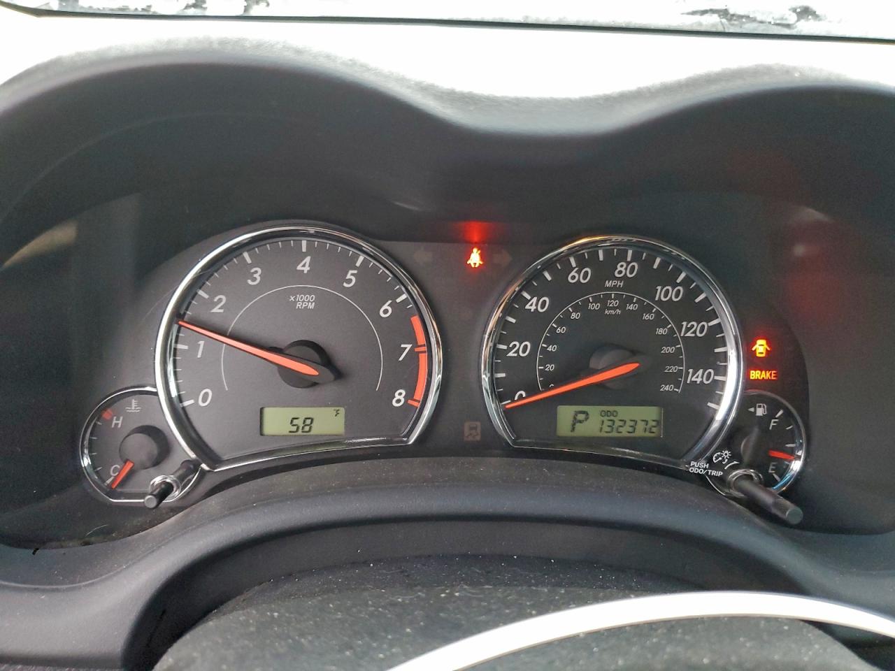 Toyota Corolla Base Image 8