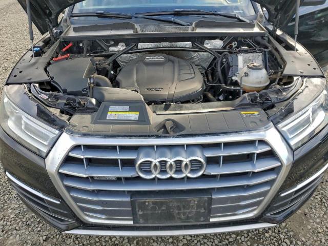 Audi Q5 Premium Image 10