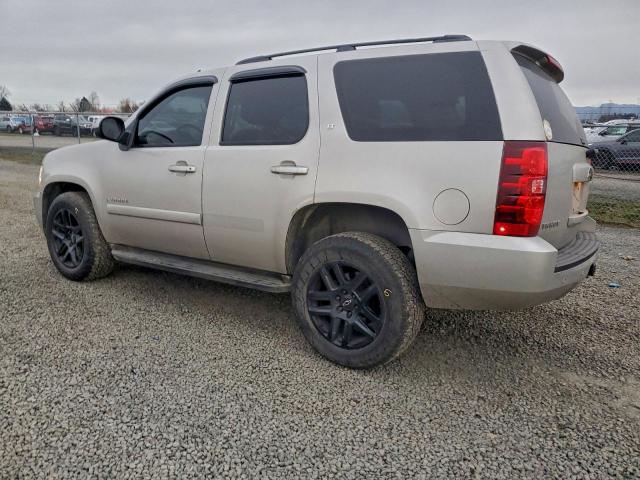 Chevrolet Tahoe K1500 Image 2