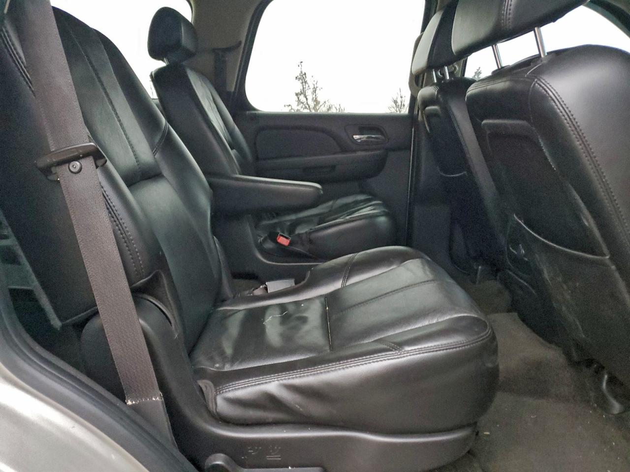 Chevrolet Tahoe K1500 Image 13