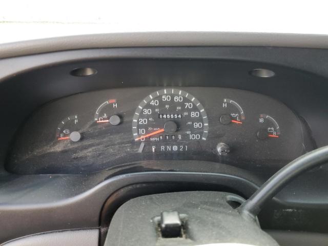 Ford Econoline E350 Super Duty Wagon Image 9