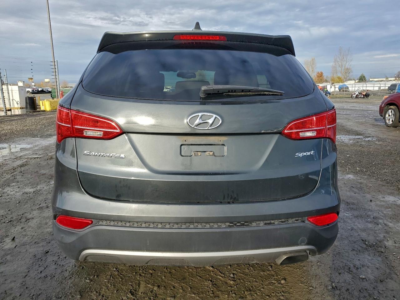 Hyundai SANTA FE Image 9