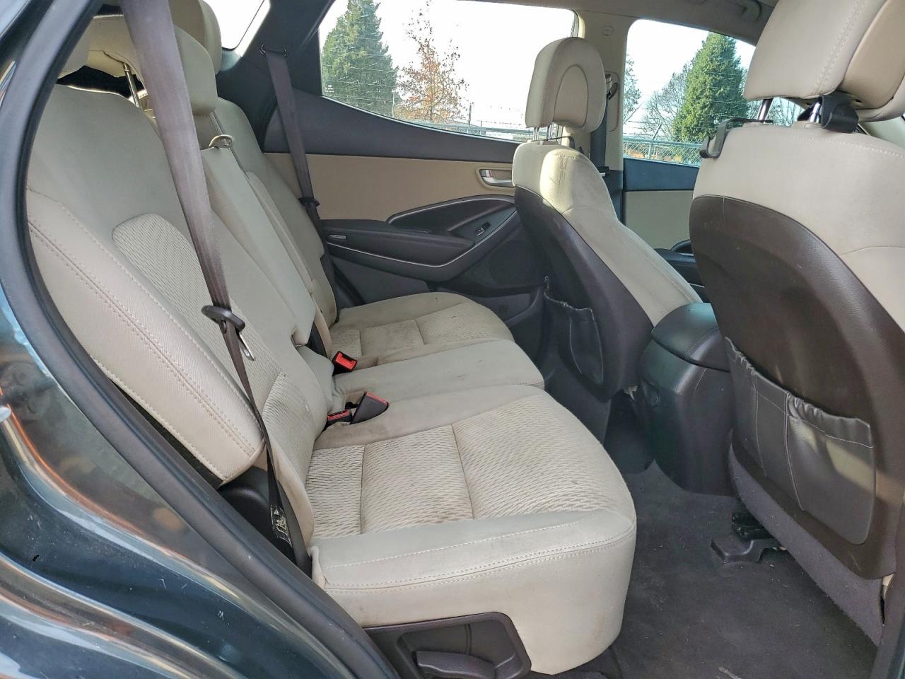 Hyundai SANTA FE Image 13