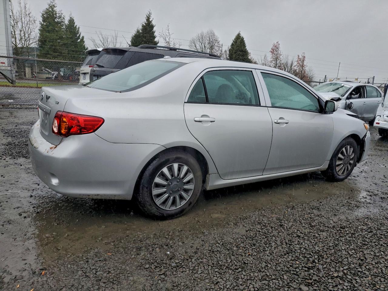 Toyota Corolla Base Image 3