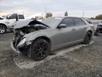  Salvage Chrysler 300