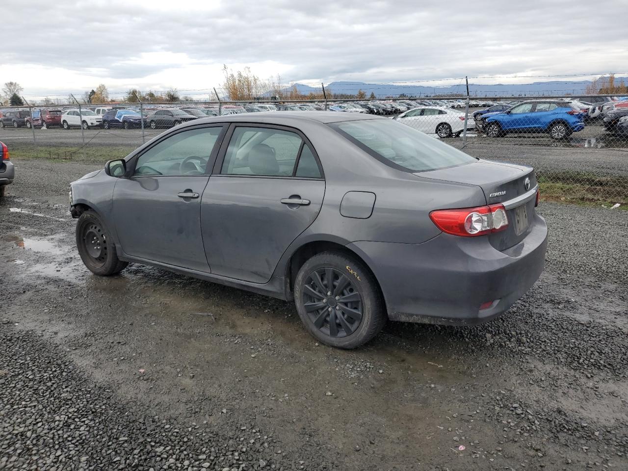 Toyota Corolla Base Image 9