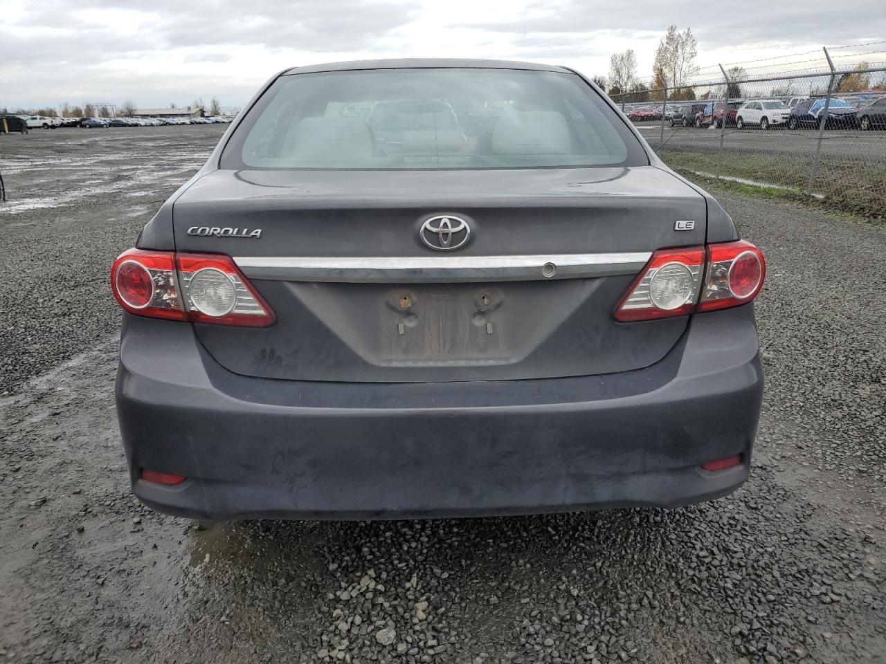 Toyota Corolla Base Image 6