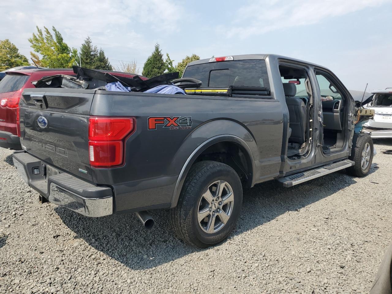 Ford F-150 Supercrew Image 11