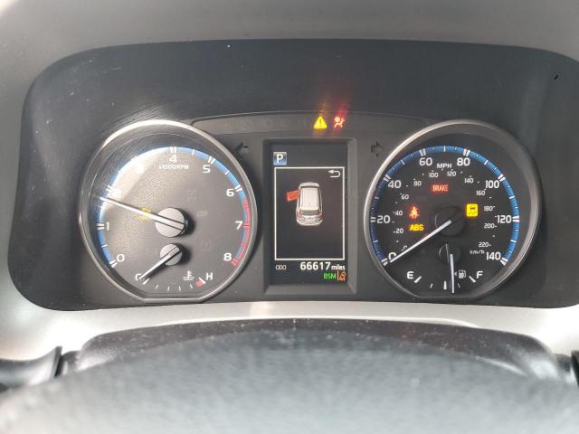 Toyota RAV4 Adventure Image 9