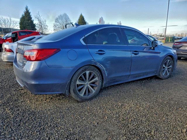 Subaru Legacy 2.5i Limited Image 12