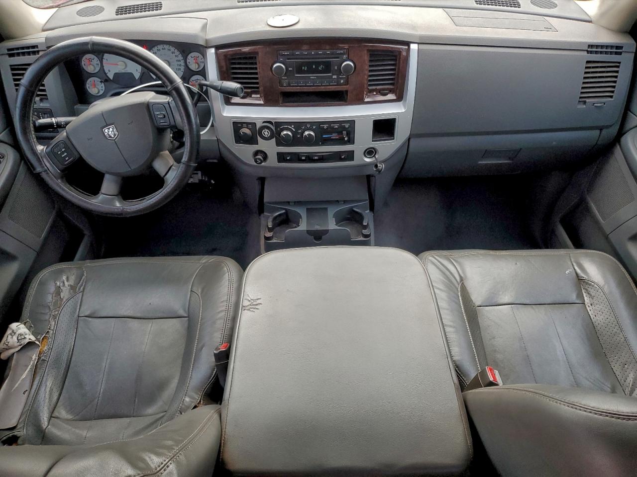 Dodge Ram 3500 Image 2