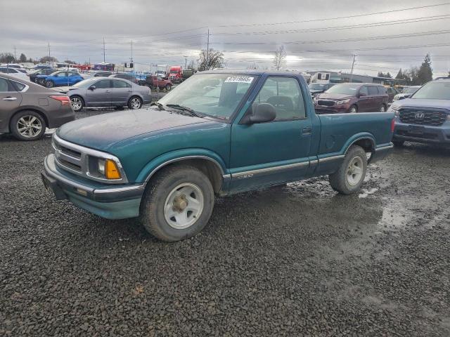  Salvage Chevrolet S-10