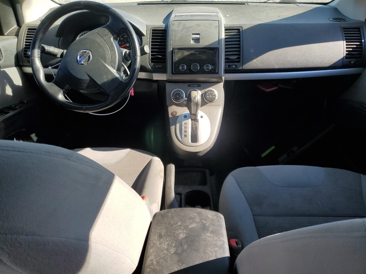 Nissan Sentra 2.0 Image 9