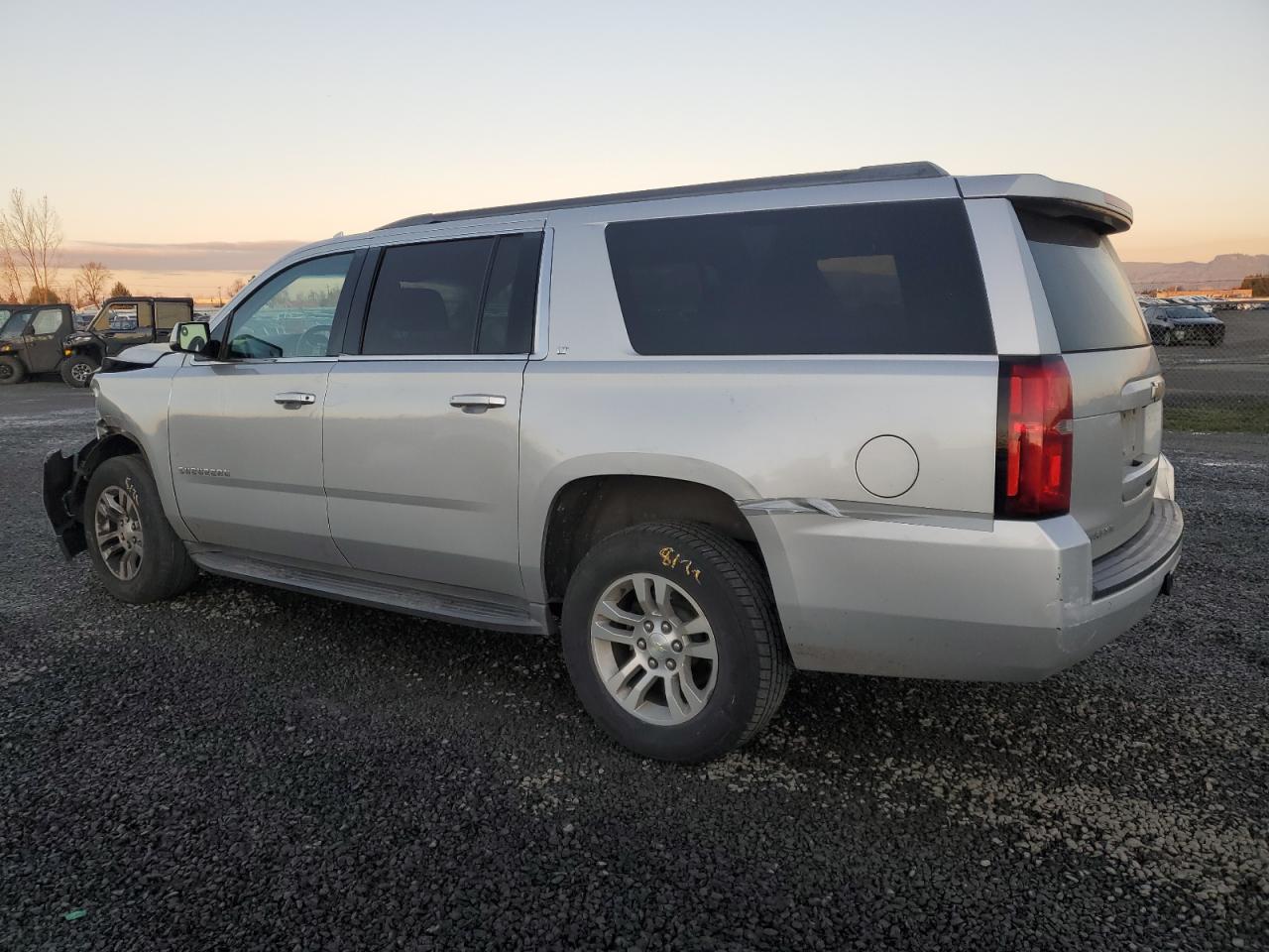 Chevrolet Suburban K1500 Lt Image 11