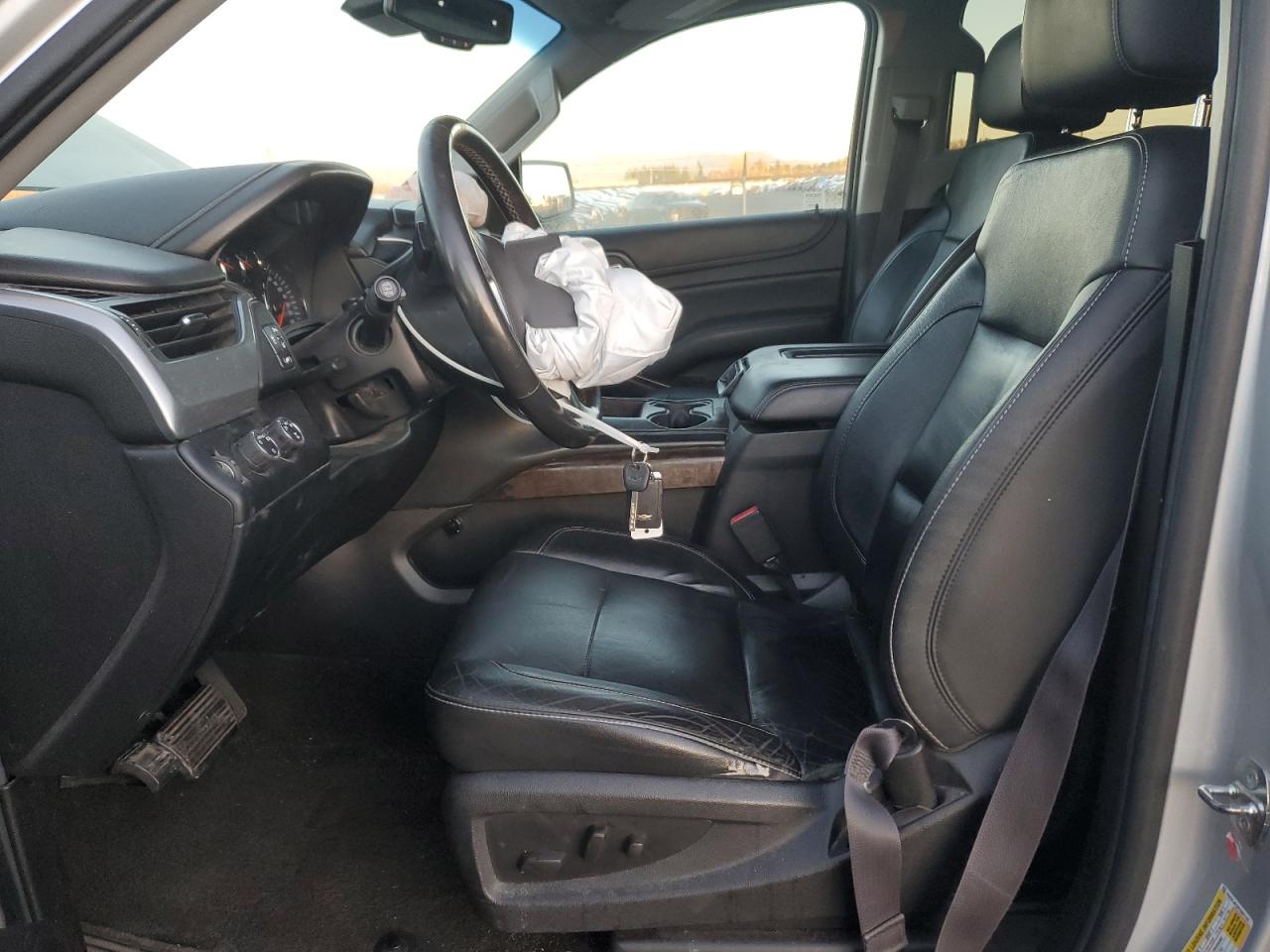 Chevrolet Suburban K1500 Lt Image 9