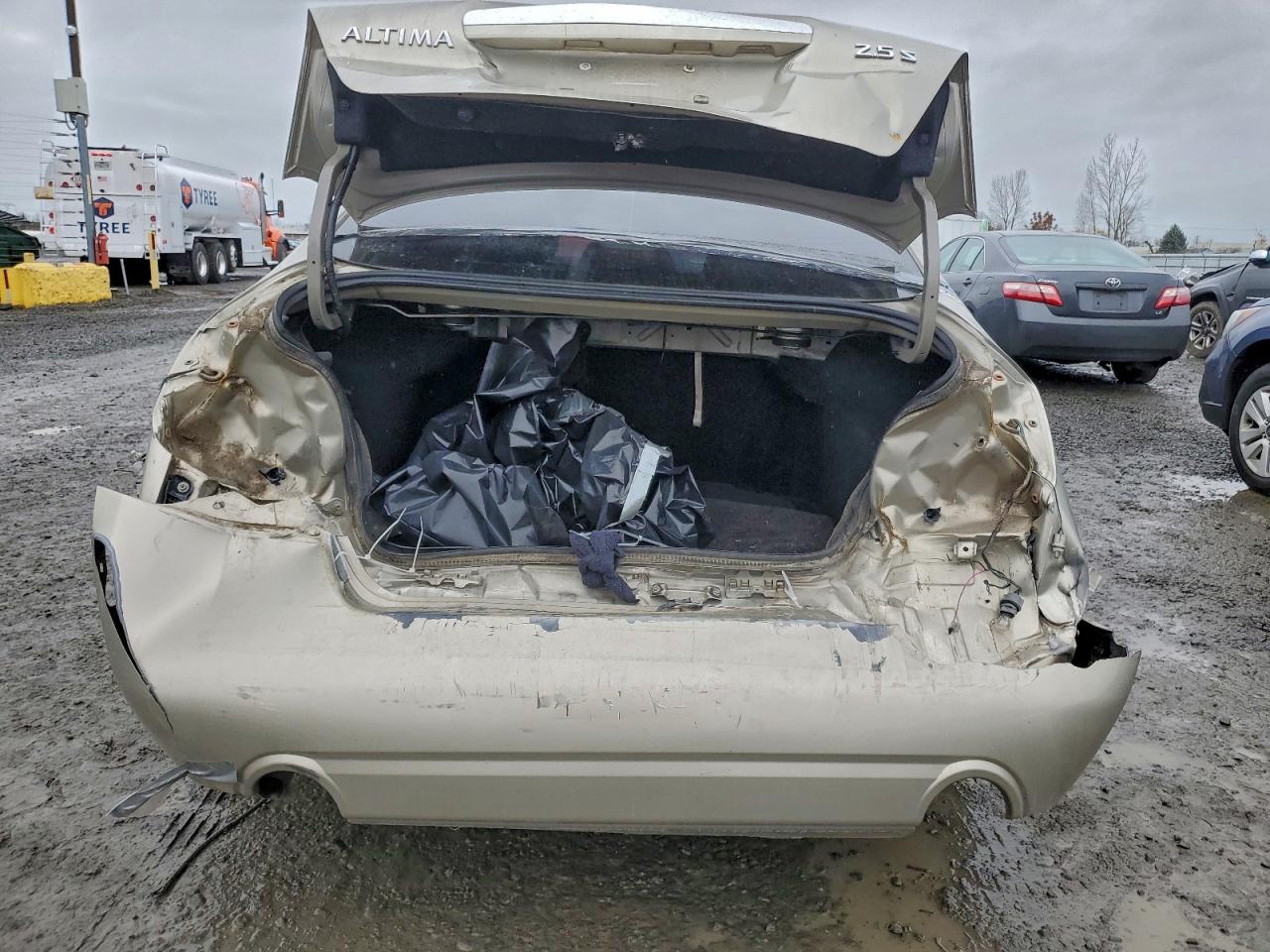 Nissan Altima 2.5 Image 2