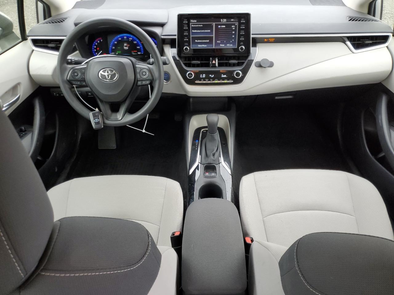 Toyota Corolla Le Image 6