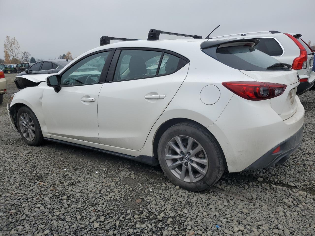 Mazda 3 Touring Image 5