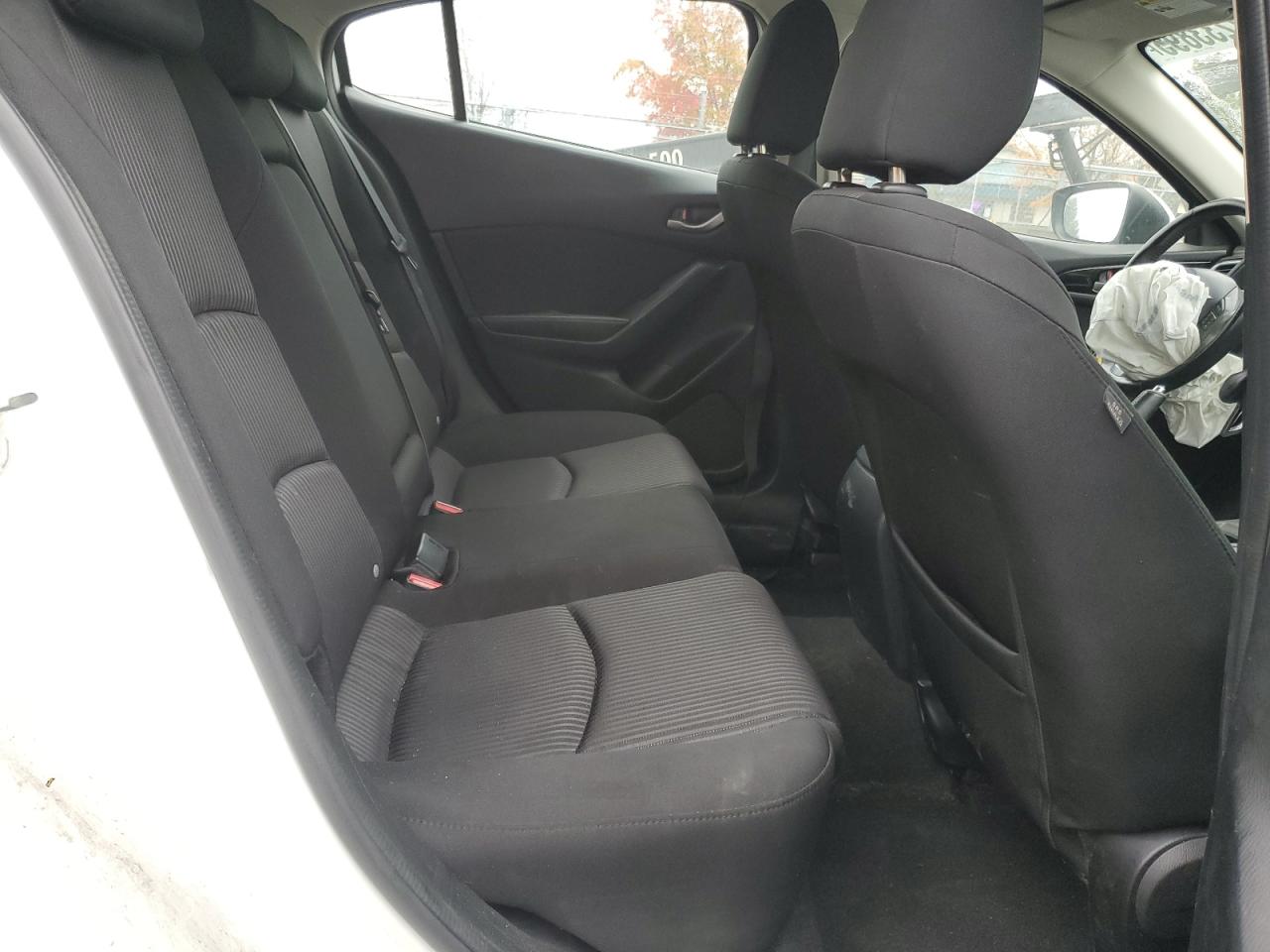 Mazda 3 Touring Image 9