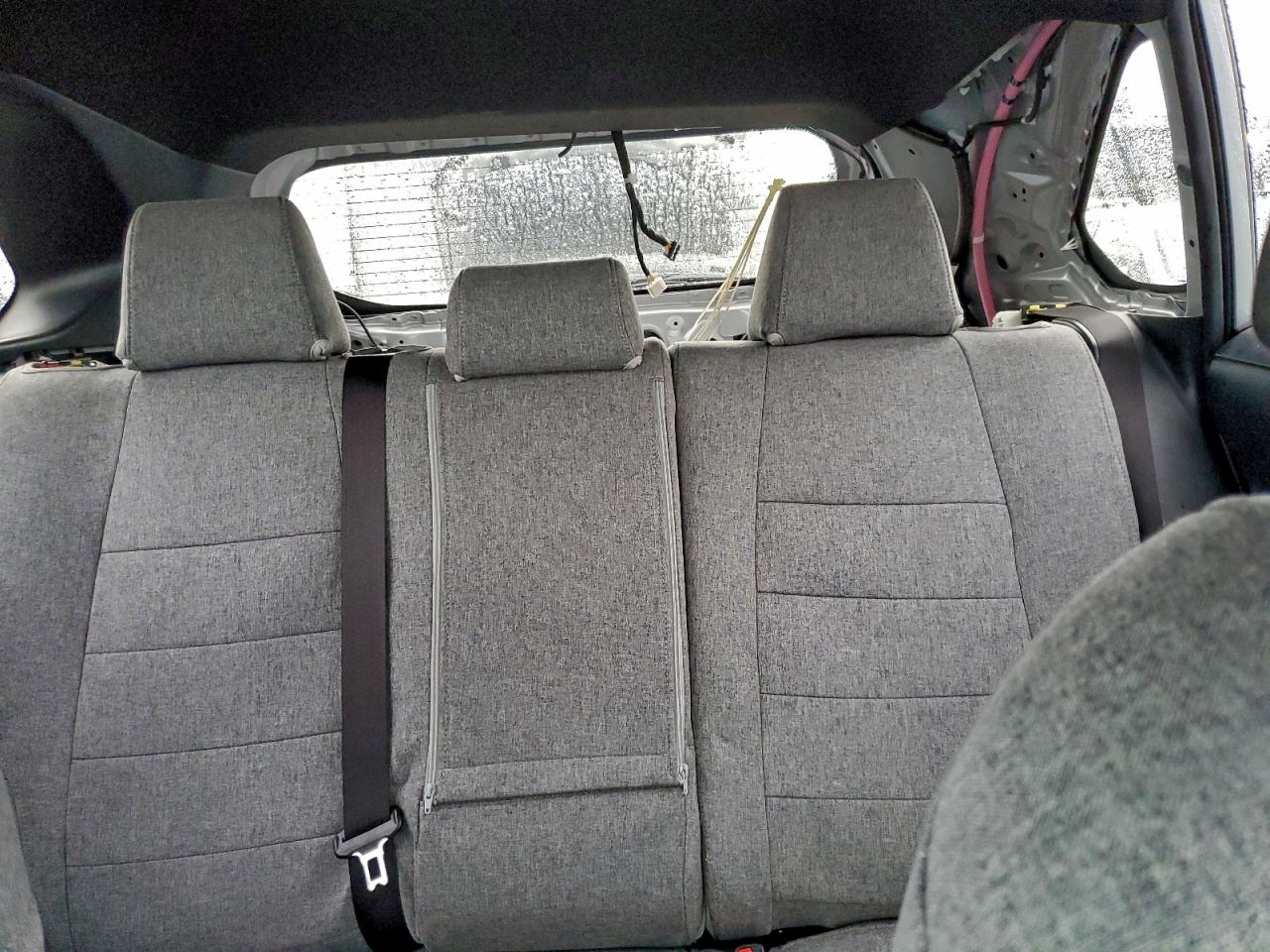 Toyota RAV4 Se Image 8